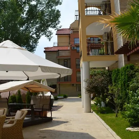 Bratanov Harmony 3 Jungle Apartment