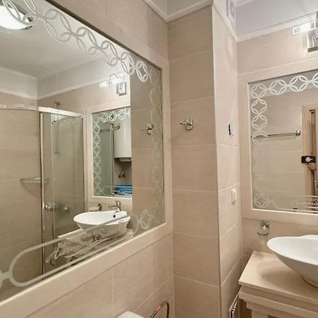 Apartment Bratanov Harmony 3 Jungle *