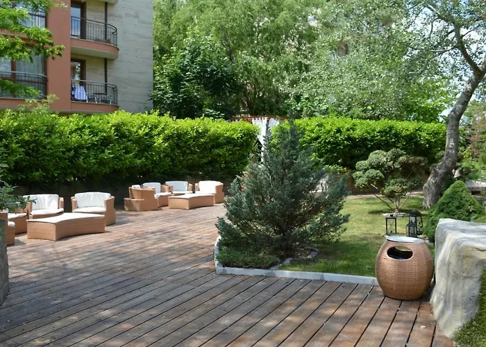 Bratanov Harmony 3 Jungle Appartement Slantchev Briag