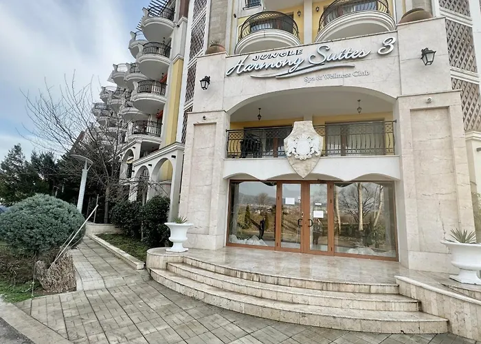 Bratanov Harmony 3 Jungle Appartement Slantchev Briag